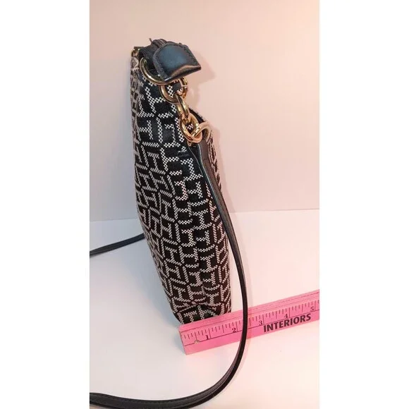 Tommy Hilfiger Bag / Crossbody Black White Monogram / Y2K Bag / Classic Preppy - Picture 11 of 15